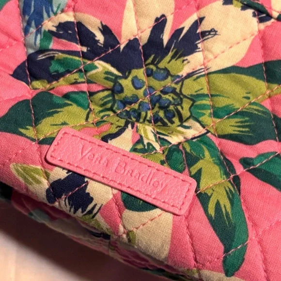 Vera Bradley Purse - Picture 1 of 10